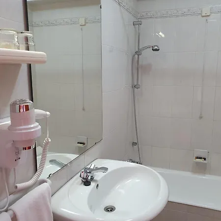 Hotell Peninsular 3*