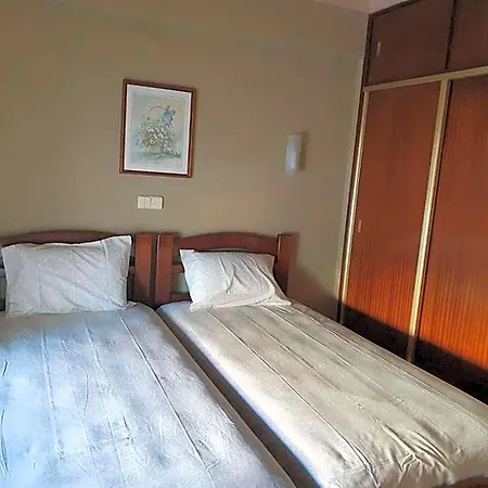 Peninsular Hotel 3*