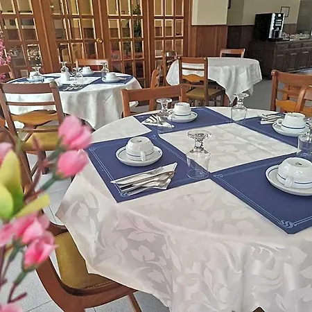 Peninsular Hotel Monte Real