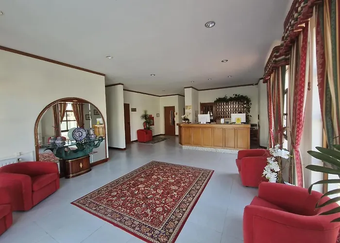 Peninsular 호텔 3*