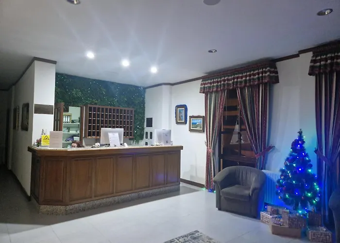 Peninsular 호텔 3*