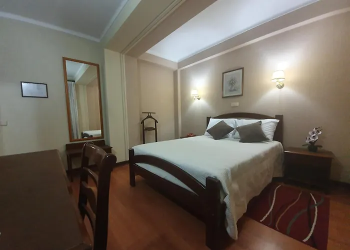 Peninsular 호텔 3*