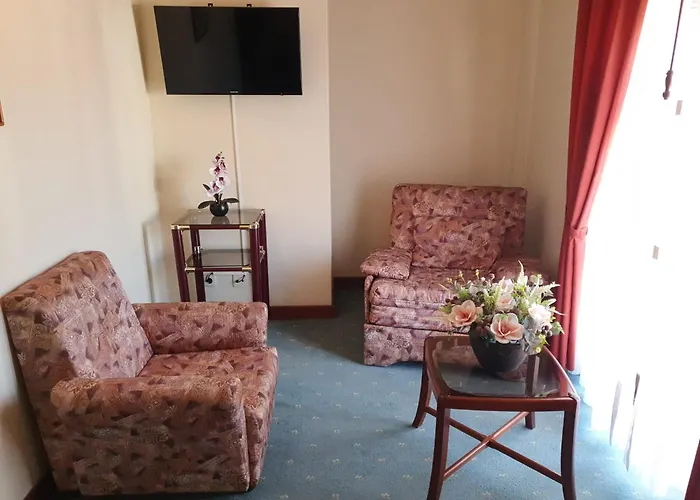 Peninsular 호텔 3*